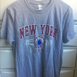 NWT Patriotic New York Tshirt